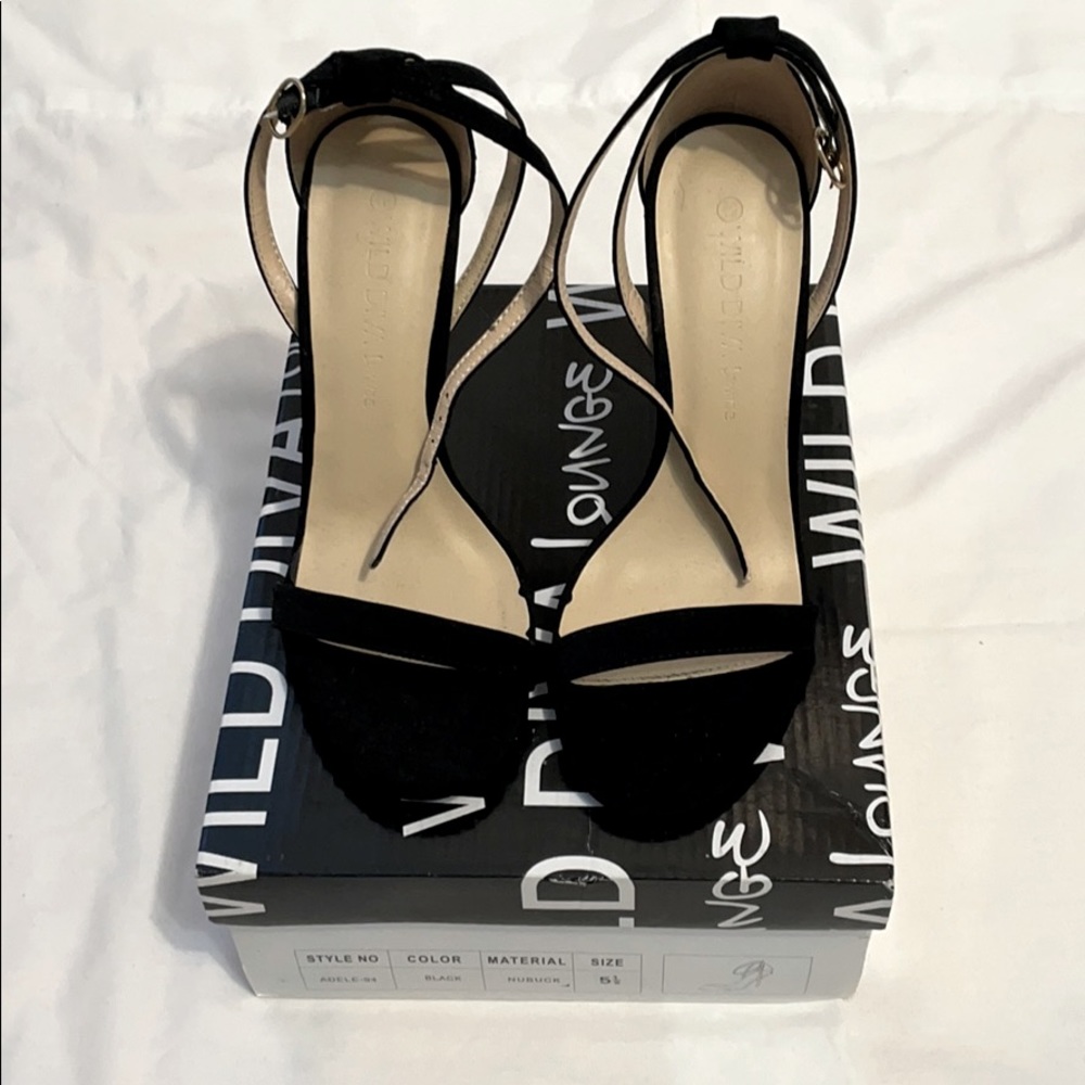 SUEDE ANKLE STRAP HEELS